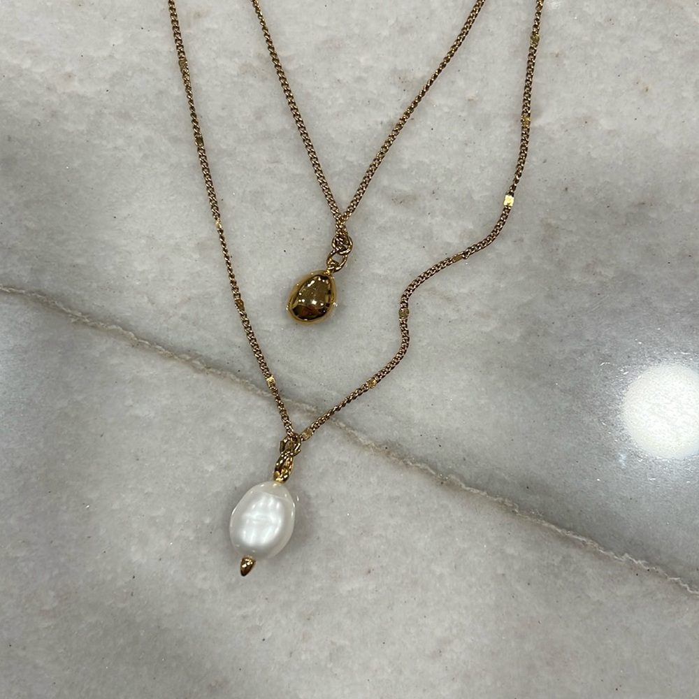EUC Stella & Dot layering necklace